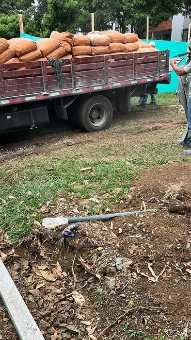 Construcción y mantenimiento de canchas y parques · Canchas y parques, Colombia Agroforestal